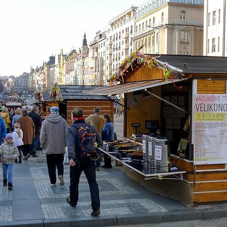 Black & White Apartment Prague By Wenceslas Square And Muzeum المظهر الخارجي الصورة