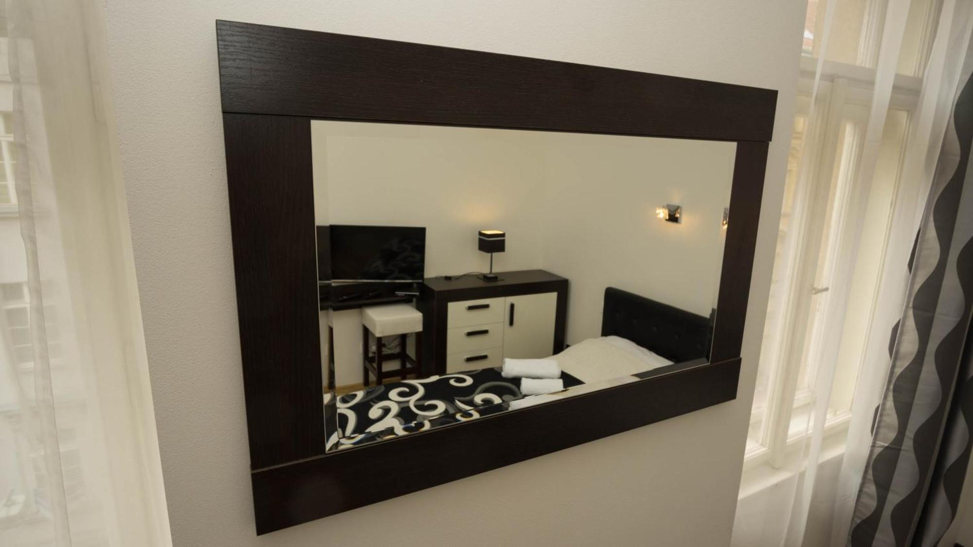 Black & White Apartment Prague By Wenceslas Square And Muzeum المظهر الخارجي الصورة