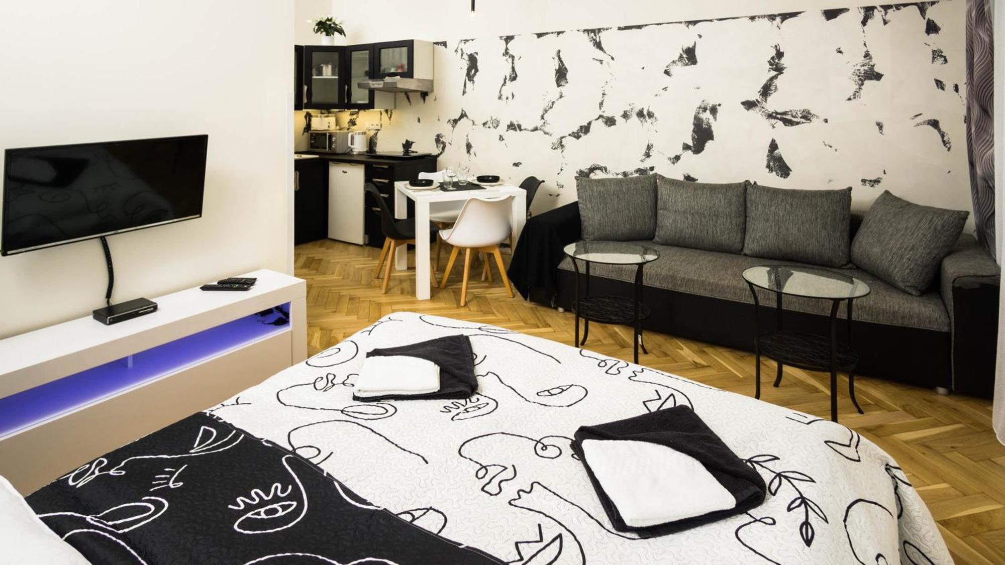 Black & White Apartment Prague By Wenceslas Square And Muzeum المظهر الخارجي الصورة