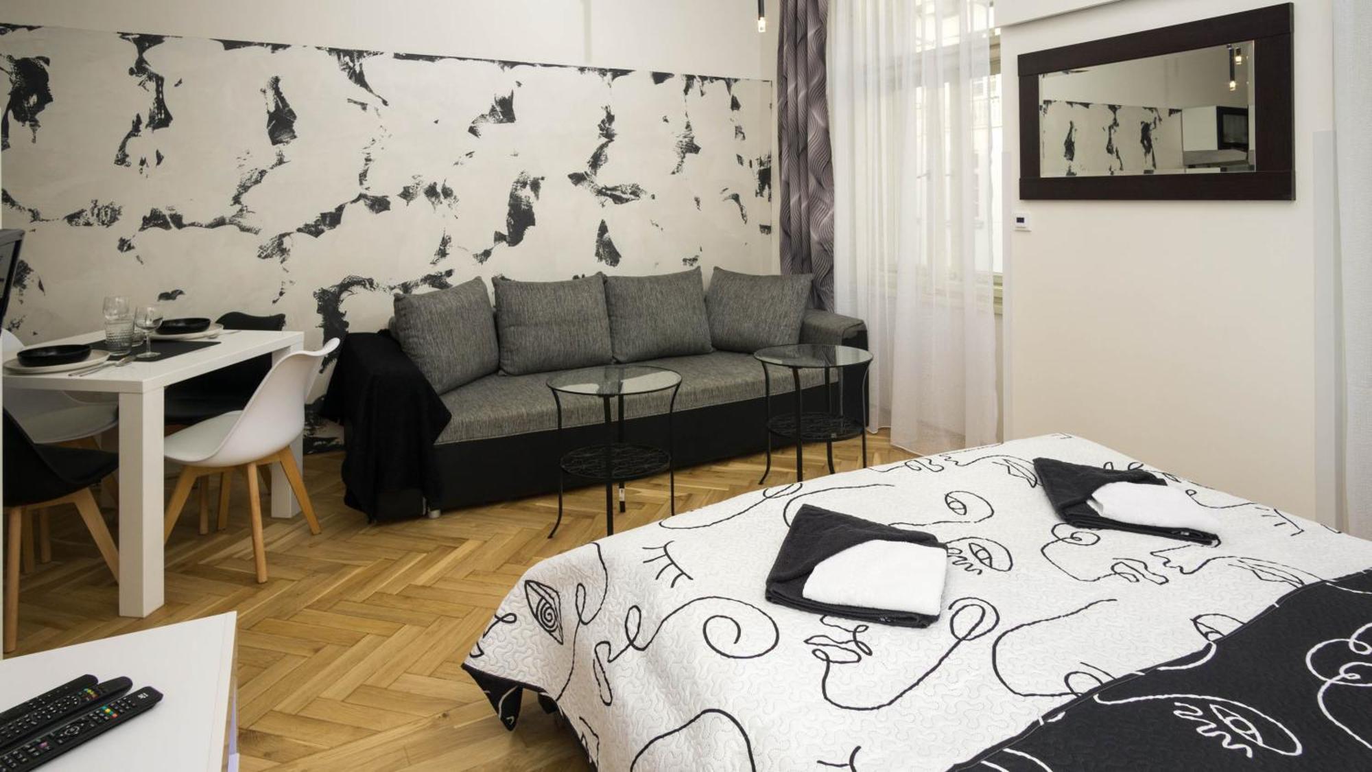 Black & White Apartment Prague By Wenceslas Square And Muzeum المظهر الخارجي الصورة