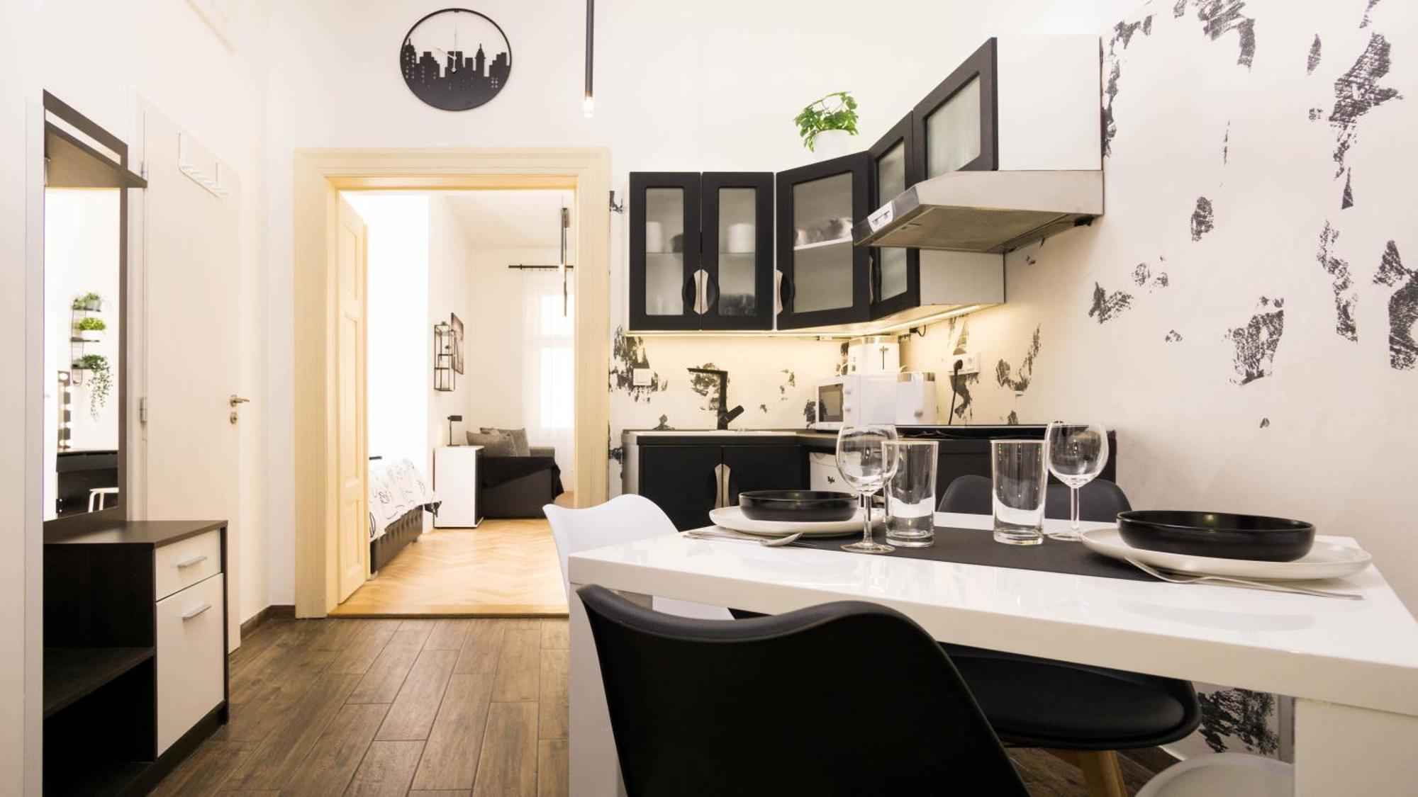 Black & White Apartment Prague By Wenceslas Square And Muzeum الغرفة الصورة