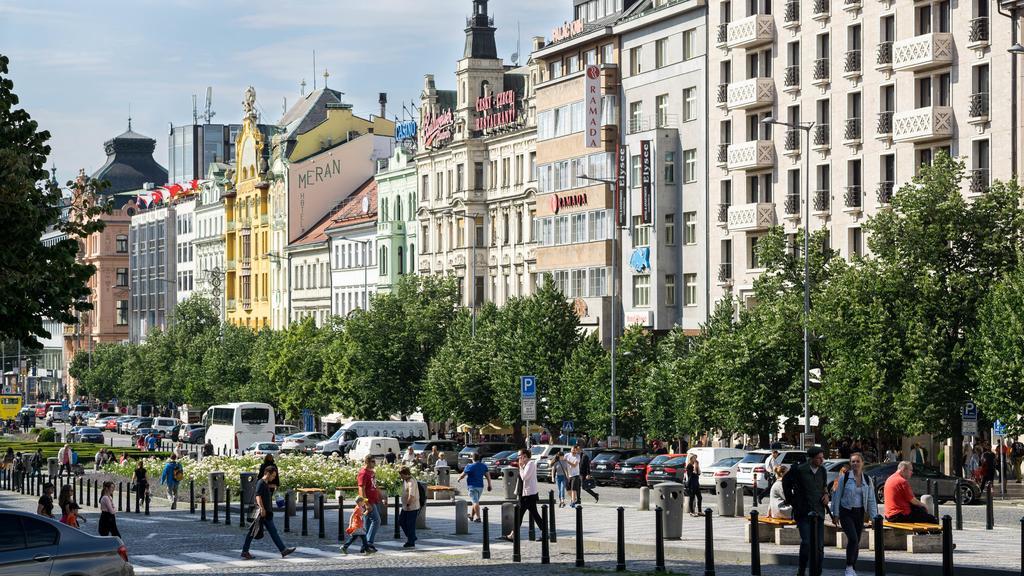 Black & White Apartment Prague By Wenceslas Square And Muzeum المظهر الخارجي الصورة